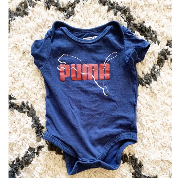 Bundle of 7 onesies - Picture 10 of 12